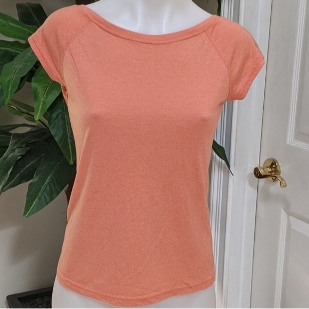 Copper Key Women's Size Medium V-Back Knit Top